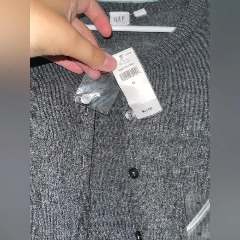 Cardigan - Picture 2 of 3